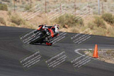 media/Apr-19-2025-AHRMA (Sat) [[3d98ca3309]]/Race/Group 8/Turn 4/